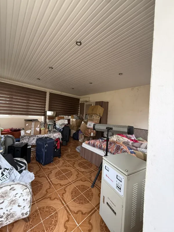 Satılır 10 otaqlı həyət evi 390 m²