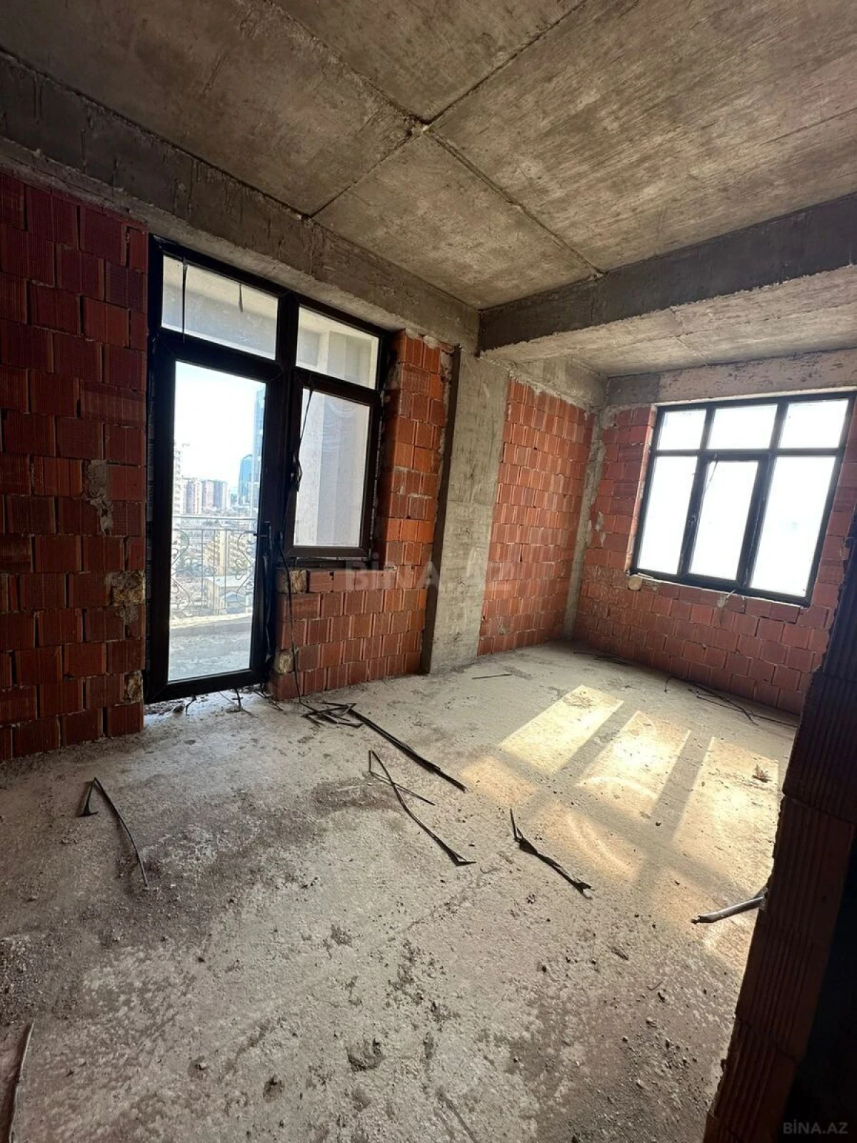 Satılır 2 otaqlı mənzil 52 m²