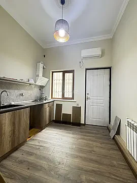 Kirayə verilir 3 otaqlı ofis 90 m²
