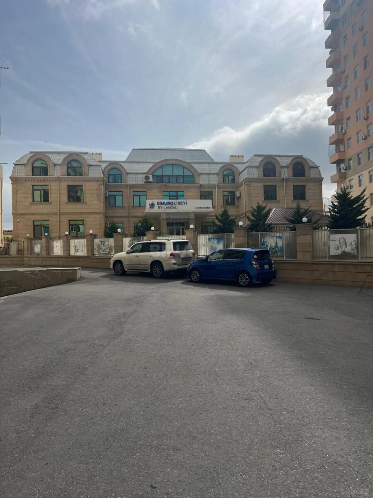 Satılır 2 otaqlı mənzil 62 m²