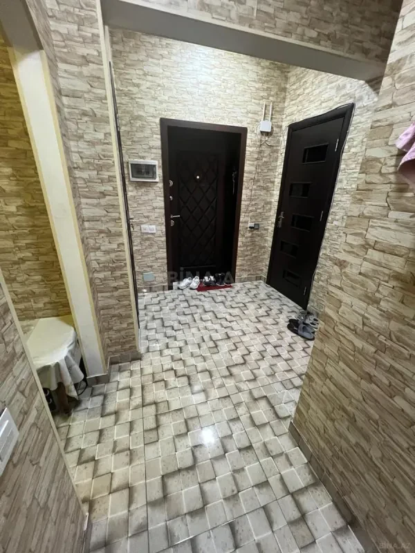 Satılır 2 otaqlı mənzil 62 m²