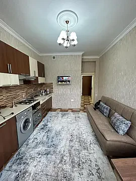 Satılır 1 otaqlı mənzil 60 m²