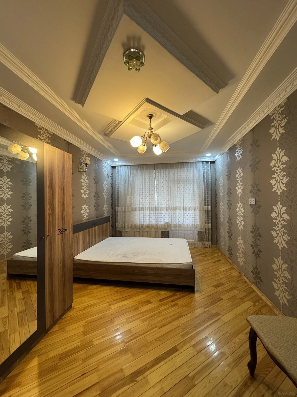 Kirayə verilir 2 otaqlı mənzil 100 m²