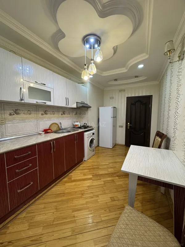 Kirayə verilir 2 otaqlı mənzil 100 m²