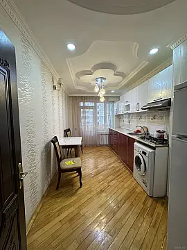 Kirayə verilir 2 otaqlı mənzil 100 m²