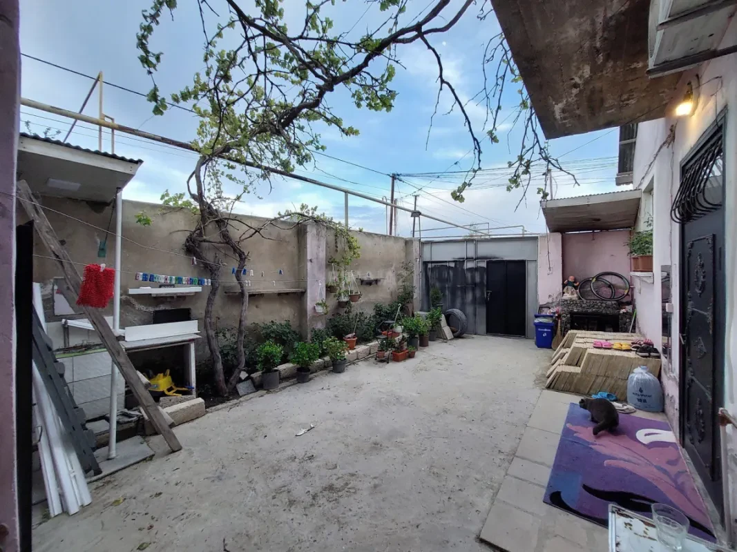 Satılır 6 otaqlı həyət evi 110 m²