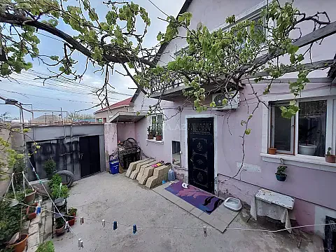 Satılır 6 otaqlı həyət evi 110 m²