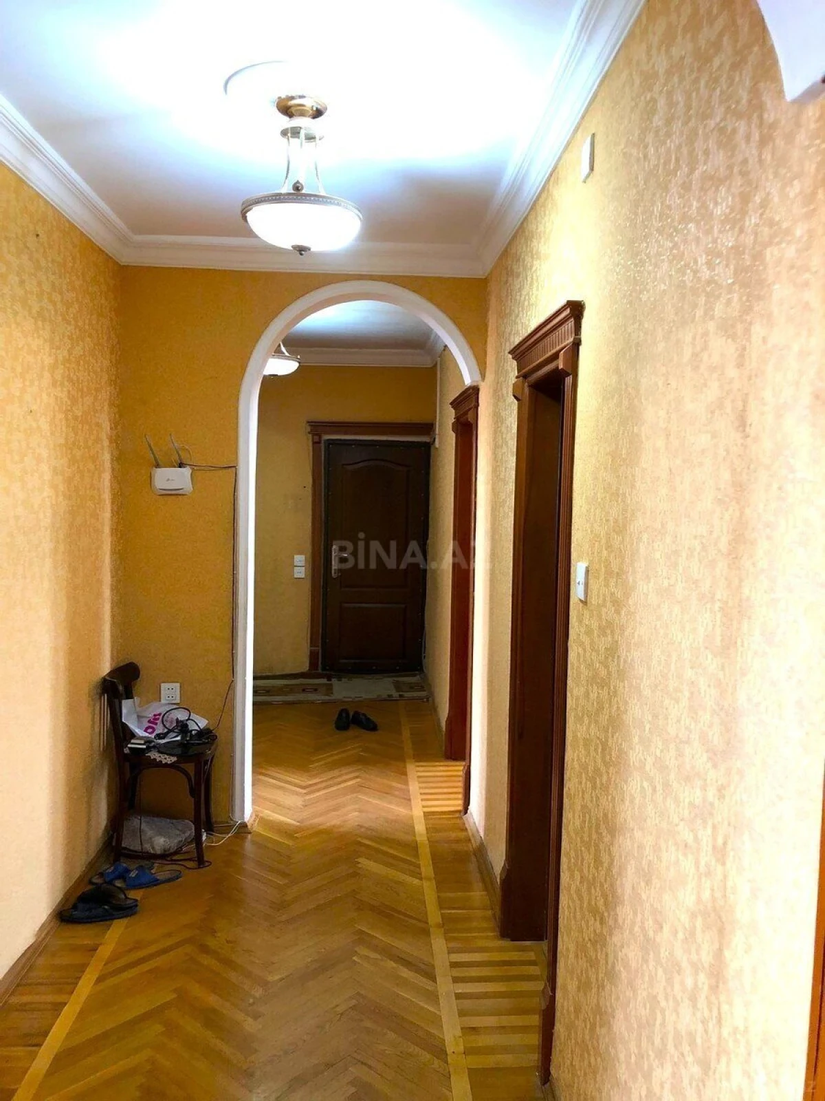Satılır 5 otaqlı mənzil 130 m²