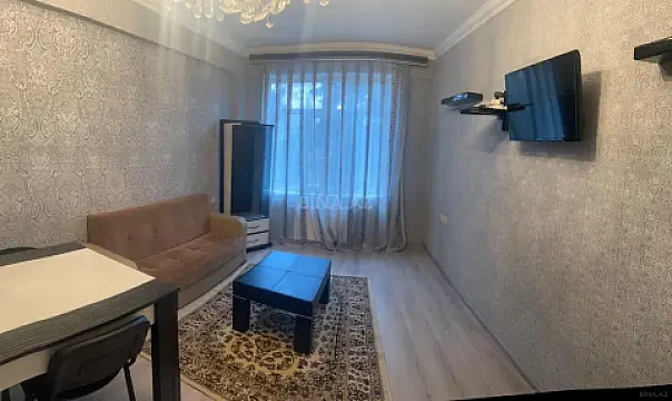 Kirayə verilir 2 otaqlı mənzil 60 m²