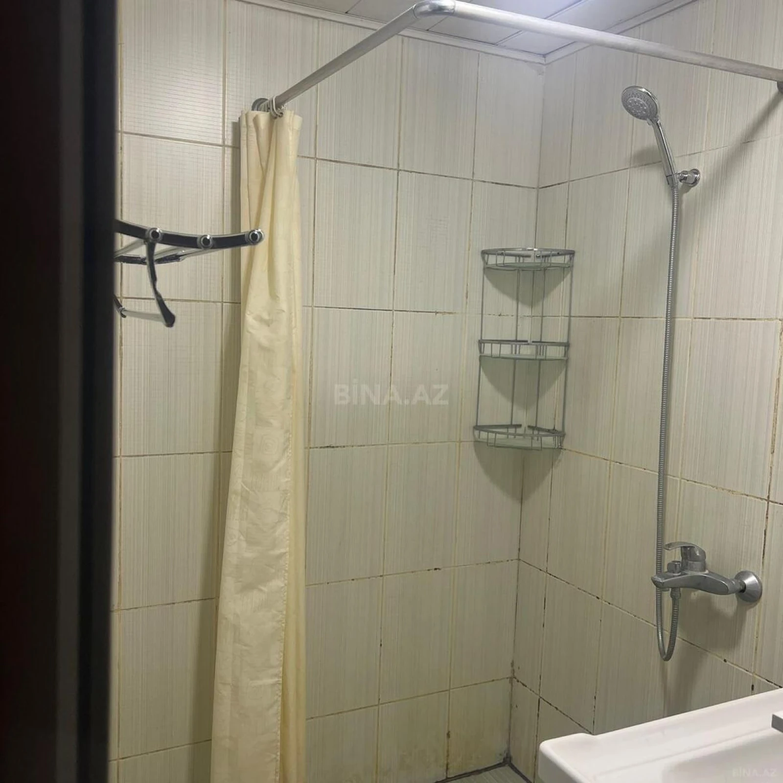 Kirayə verilir 2 otaqlı mənzil 60 m²