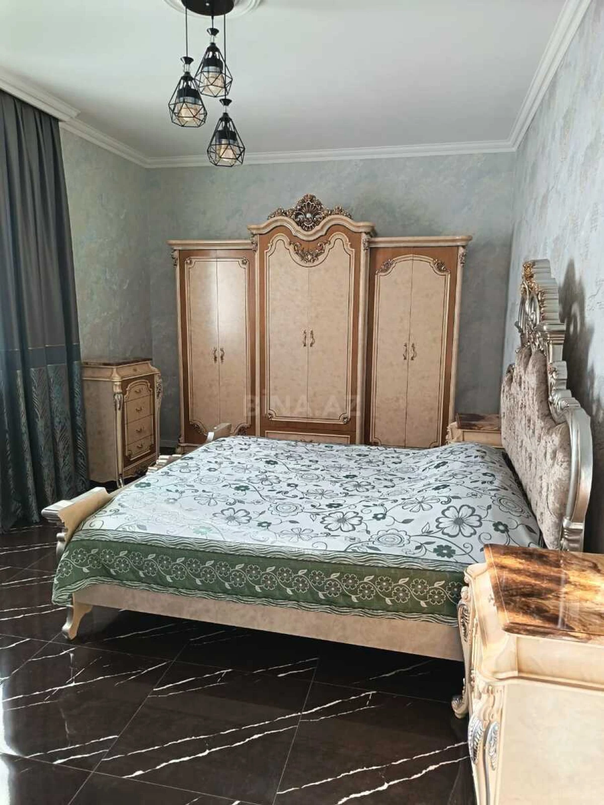 Satılır 4 otaqlı həyət evi 180 m²
