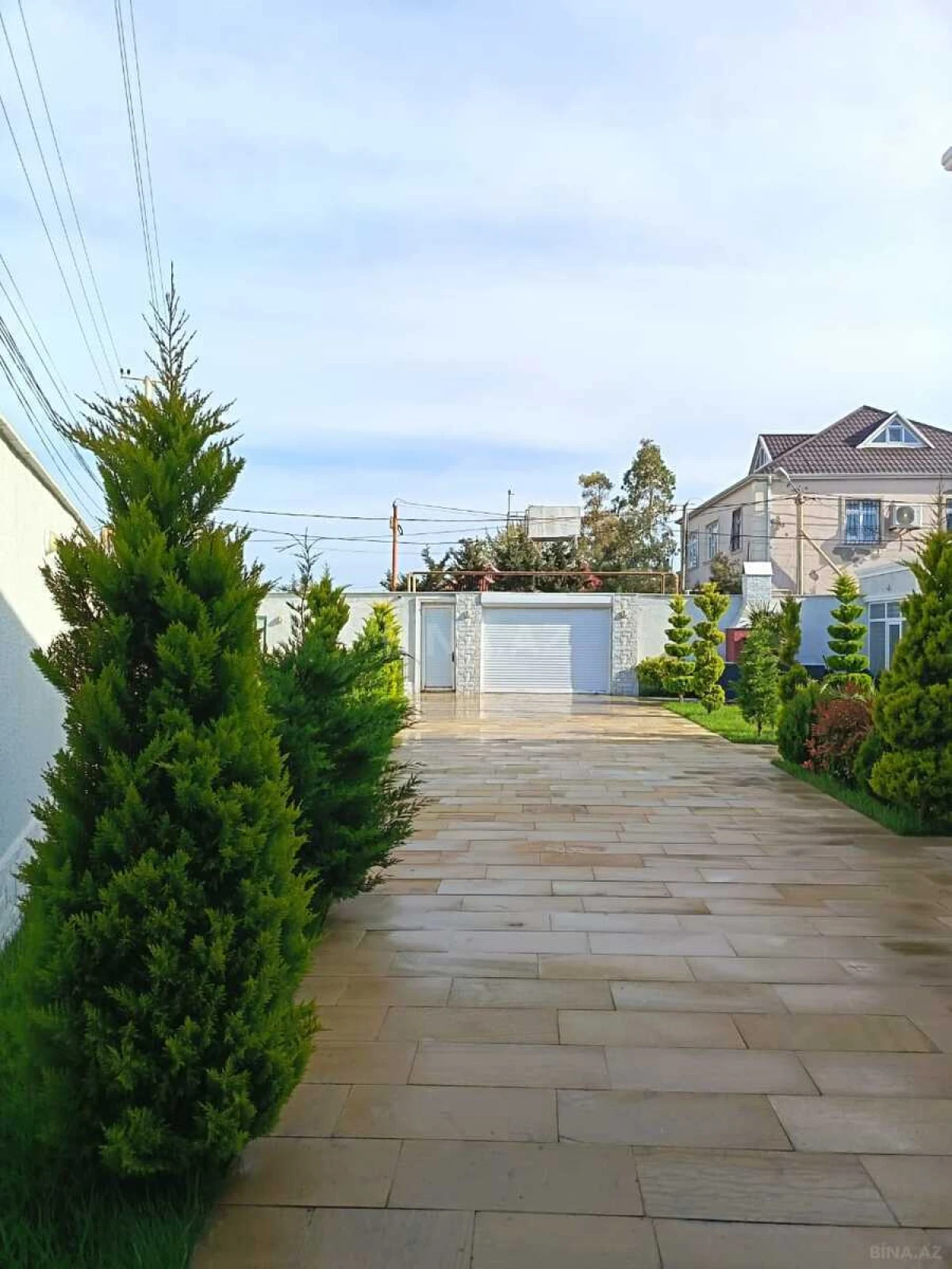 Satılır 4 otaqlı həyət evi 180 m²