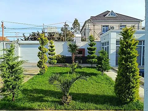 Satılır 4 otaqlı həyət evi 180 m²