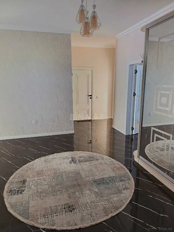 Satılır 4 otaqlı həyət evi 180 m²