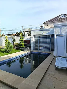 Satılır 4 otaqlı həyət evi 180 m²