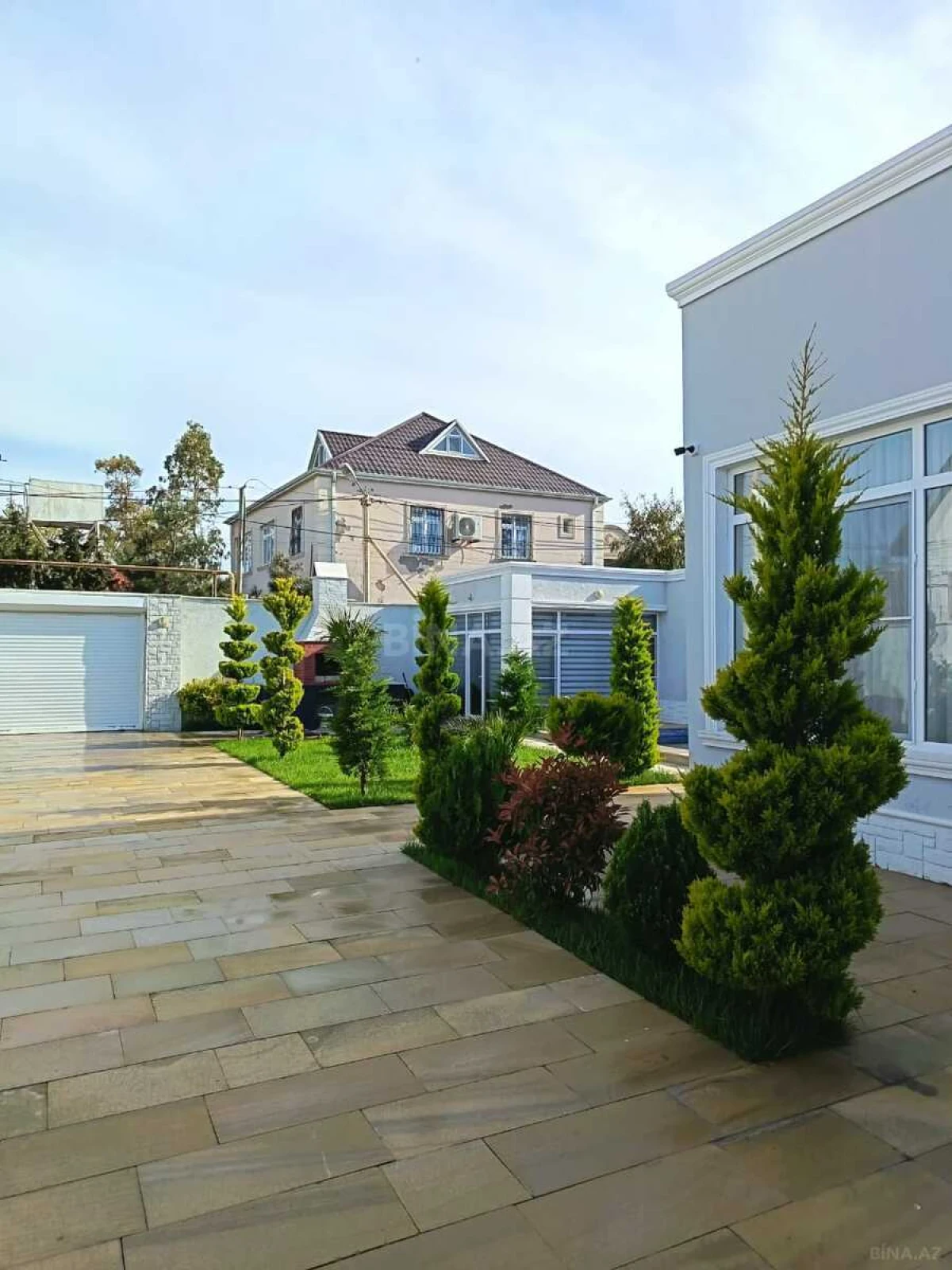 Satılır 4 otaqlı həyət evi 180 m²