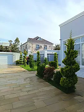 Satılır 4 otaqlı həyət evi 180 m²