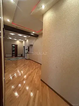 Kirayə verilir 3 otaqlı mənzil 150 m²