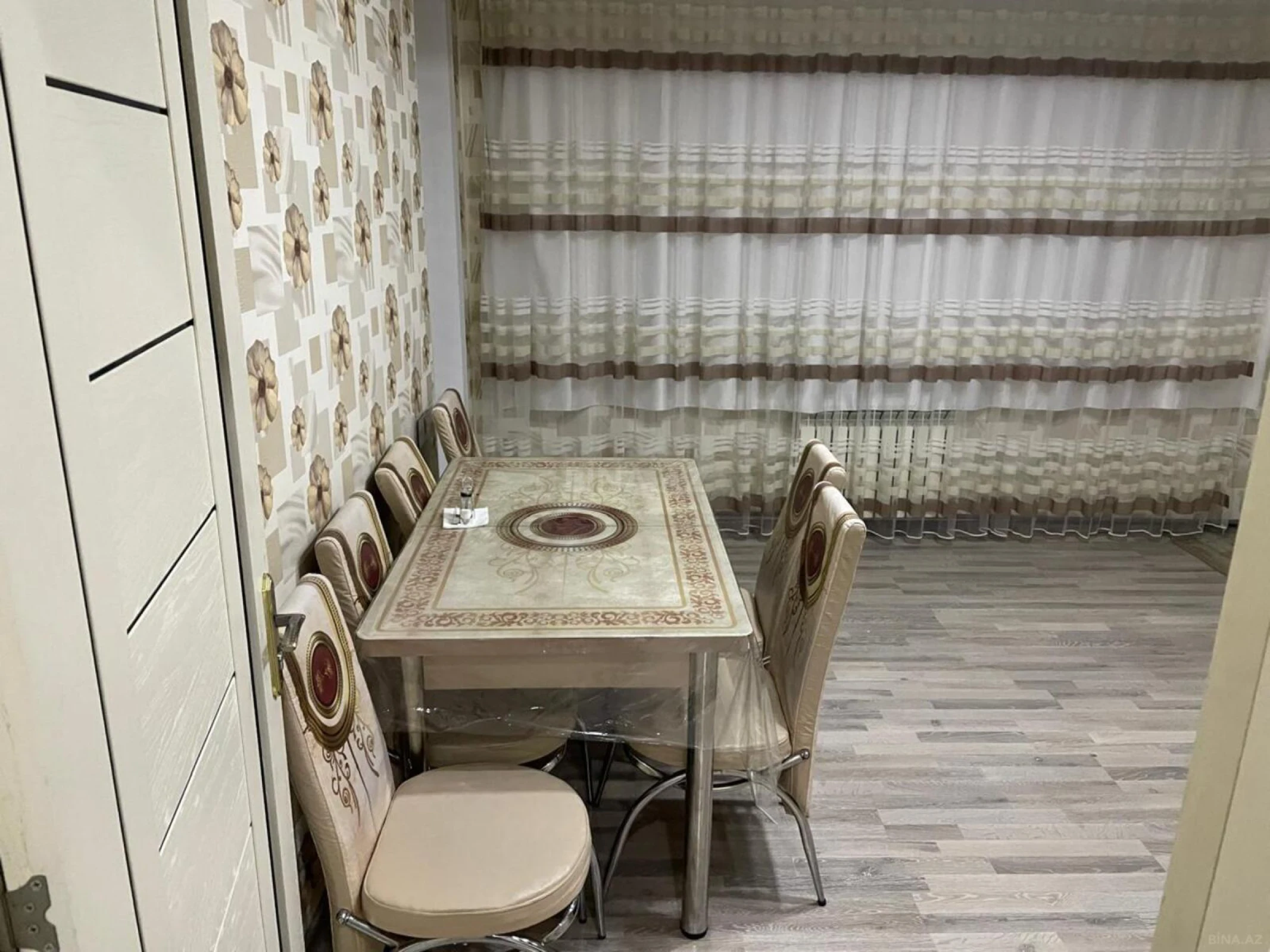 Kirayə verilir 3 otaqlı mənzil 100 m²