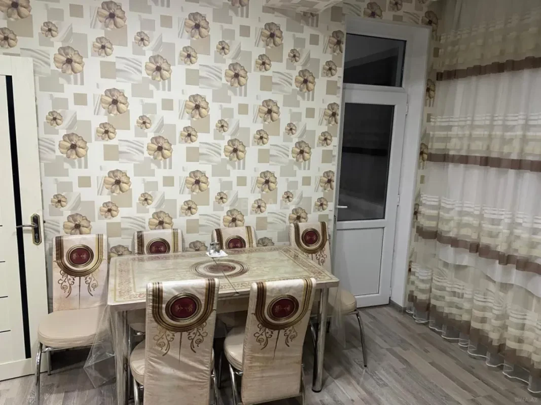 Kirayə verilir 3 otaqlı mənzil 100 m²