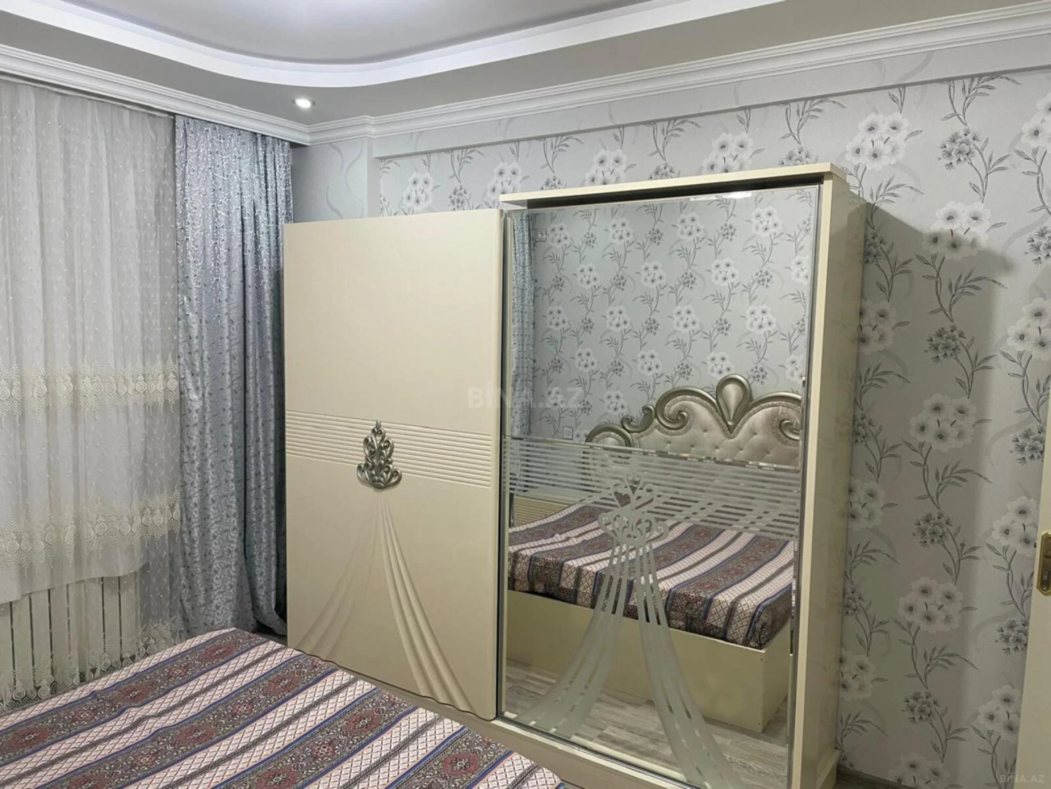 Kirayə verilir 3 otaqlı mənzil 100 m²