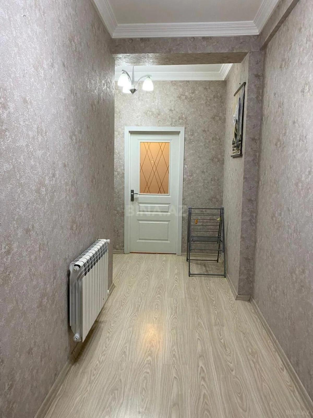 Kirayə verilir 2 otaqlı mənzil 110 m²