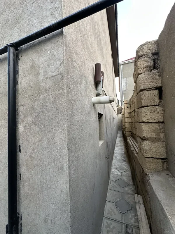 Satılır 6 otaqlı həyət evi 245 m²