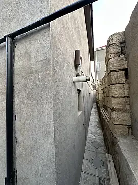 Satılır 6 otaqlı həyət evi 245 m²