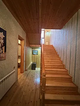 Satılır 6 otaqlı həyət evi 245 m²