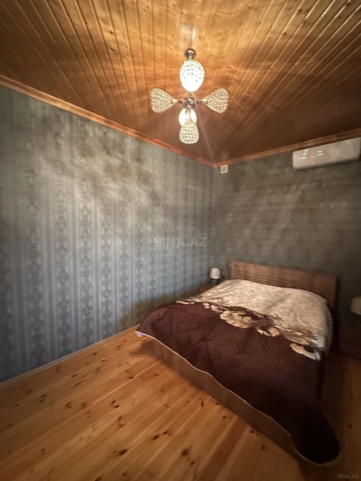 Satılır 6 otaqlı həyət evi 245 m²