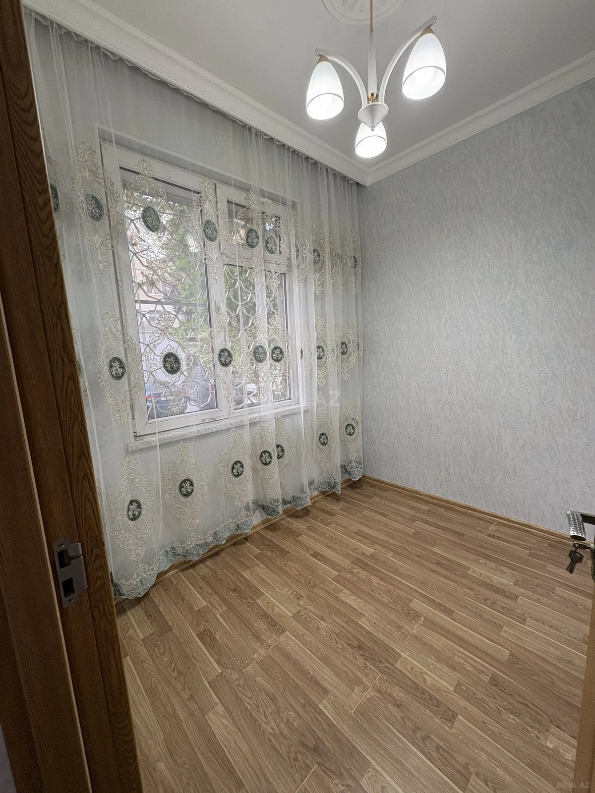 Satılır 3 otaqlı mənzil 50 m²