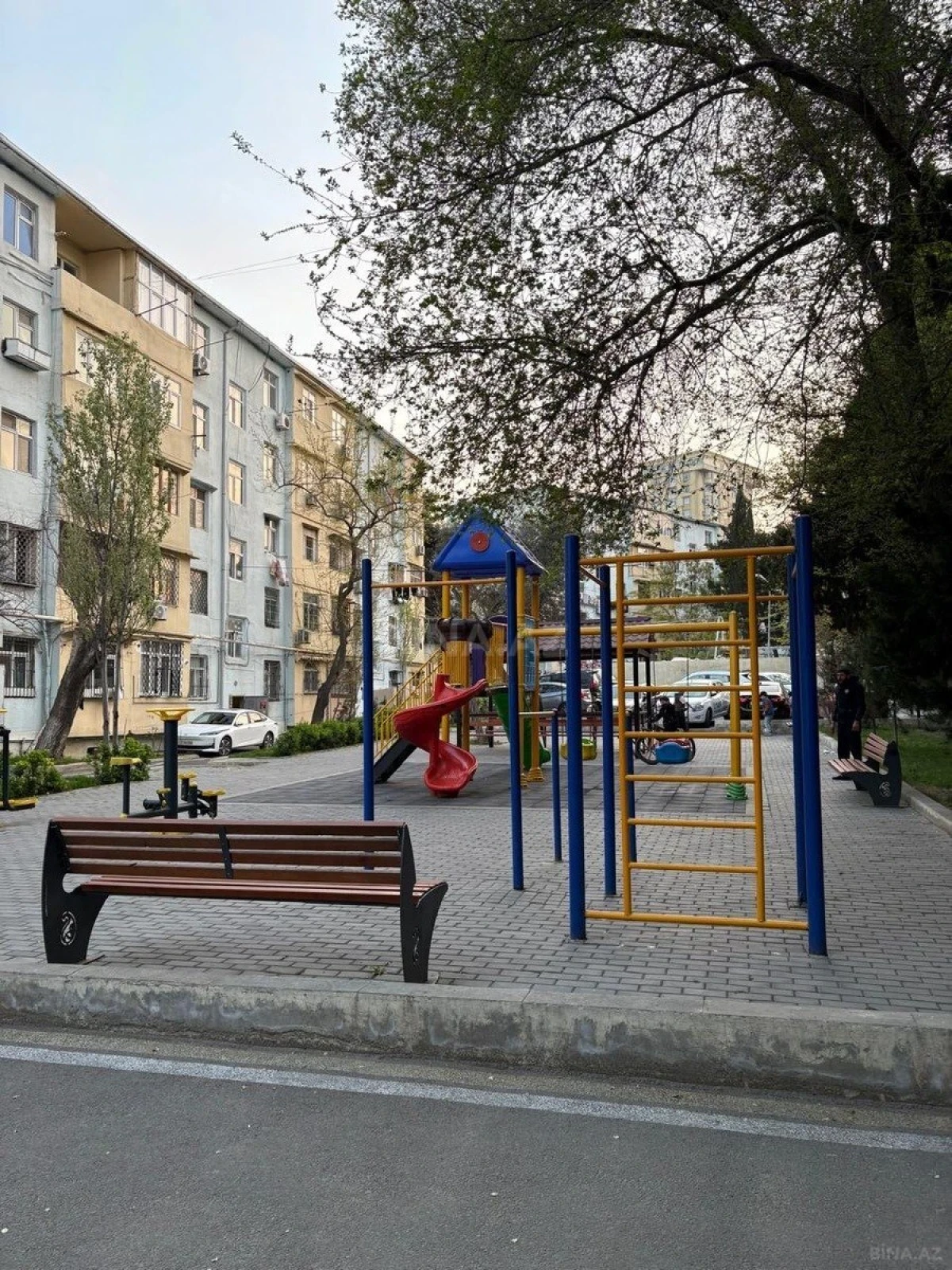 Satılır 3 otaqlı mənzil 50 m²