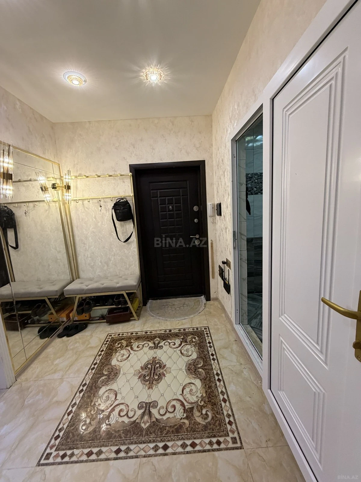 Satılır 2 otaqlı mənzil 54 m²