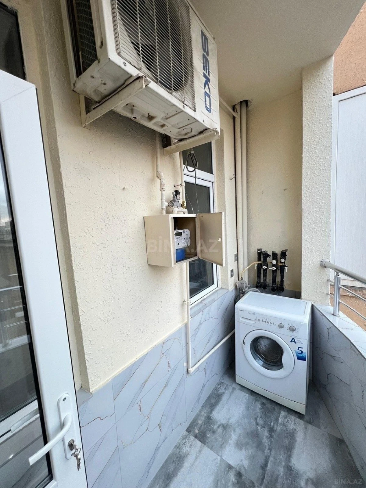 Satılır 3 otaqlı mənzil 68 m²