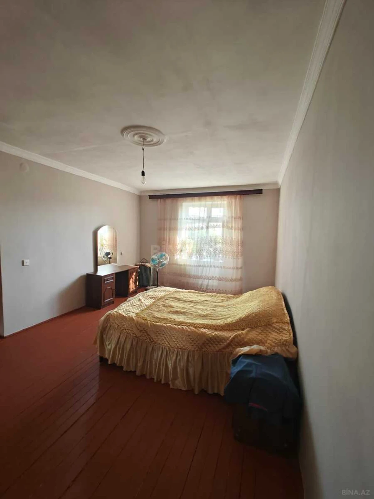 Satılır 6 otaqlı həyət evi 110 m²