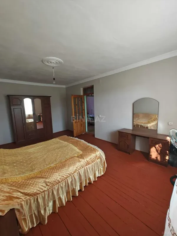 Satılır 6 otaqlı həyət evi 110 m²