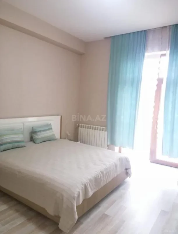 Kirayə verilir 3 otaqlı mənzil 103 m²
