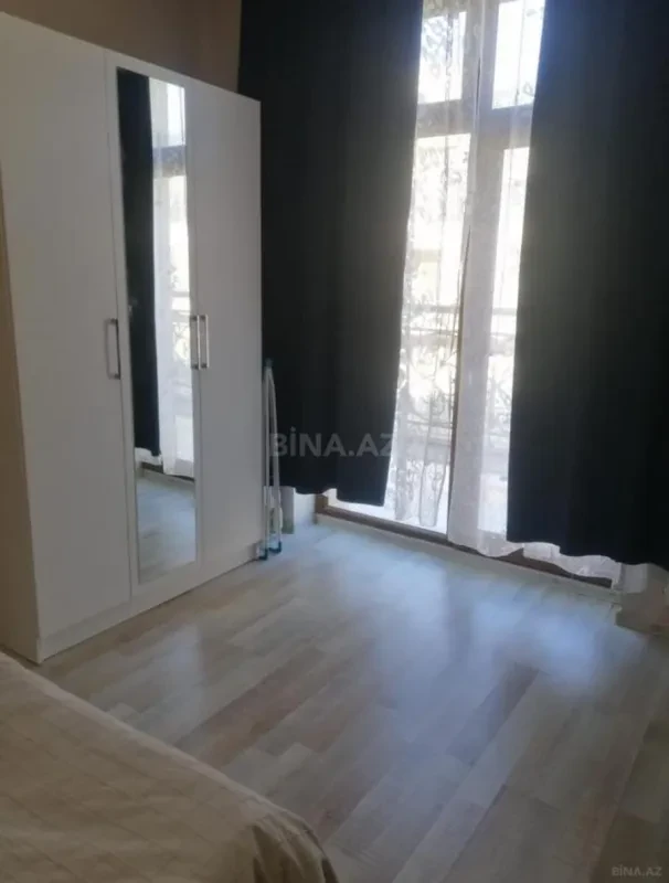 Kirayə verilir 3 otaqlı mənzil 103 m²