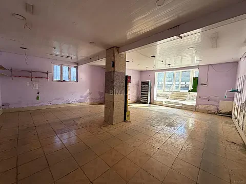 Satılır obyekt 240 m²