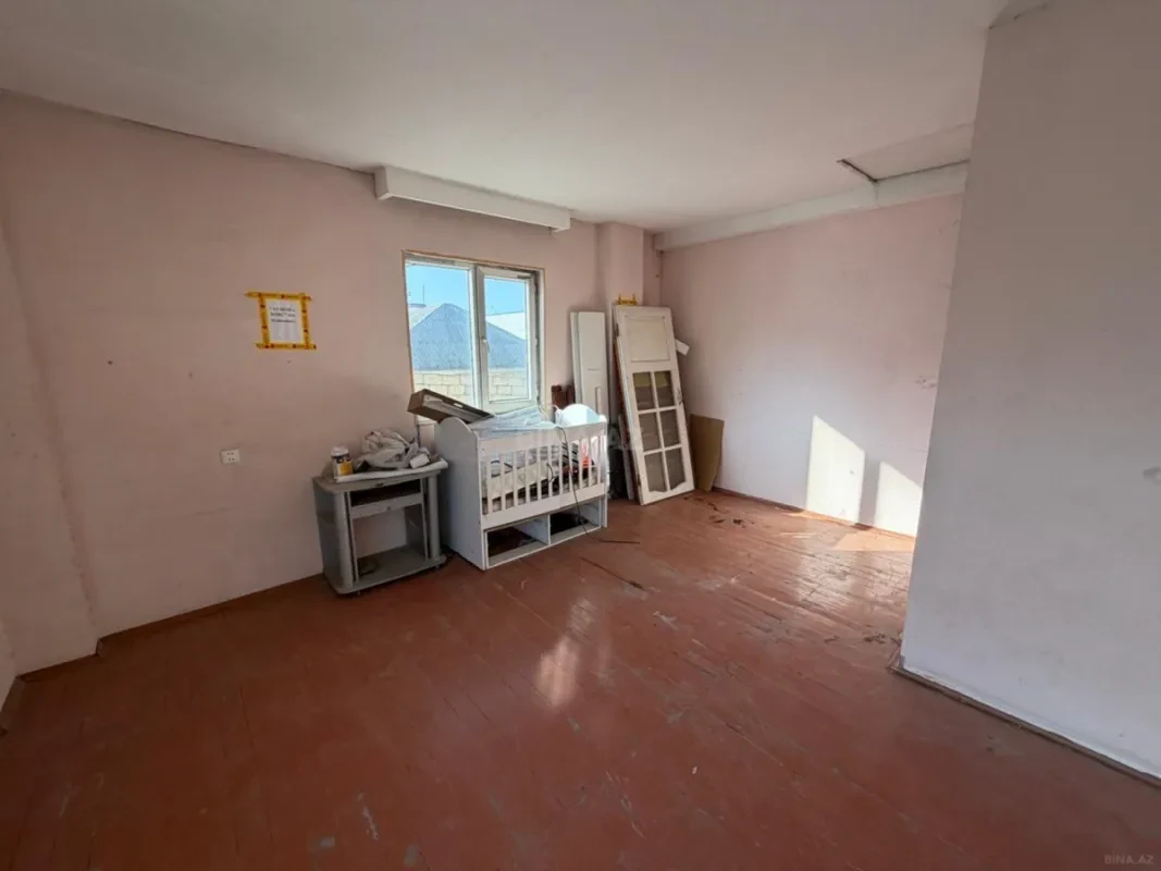 Satılır obyekt 240 m²