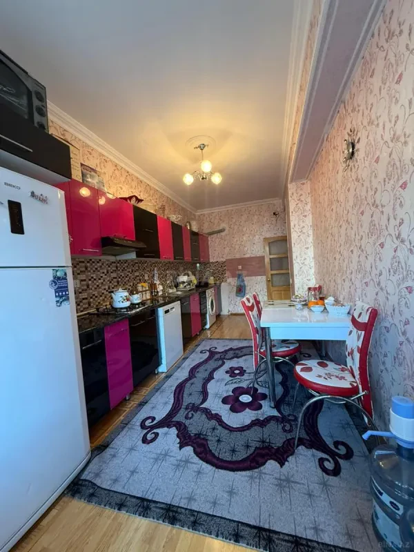 Satılır 3 otaqlı mənzil 90 m²