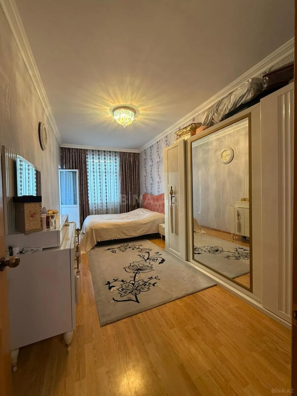 Satılır 3 otaqlı mənzil 90 m²