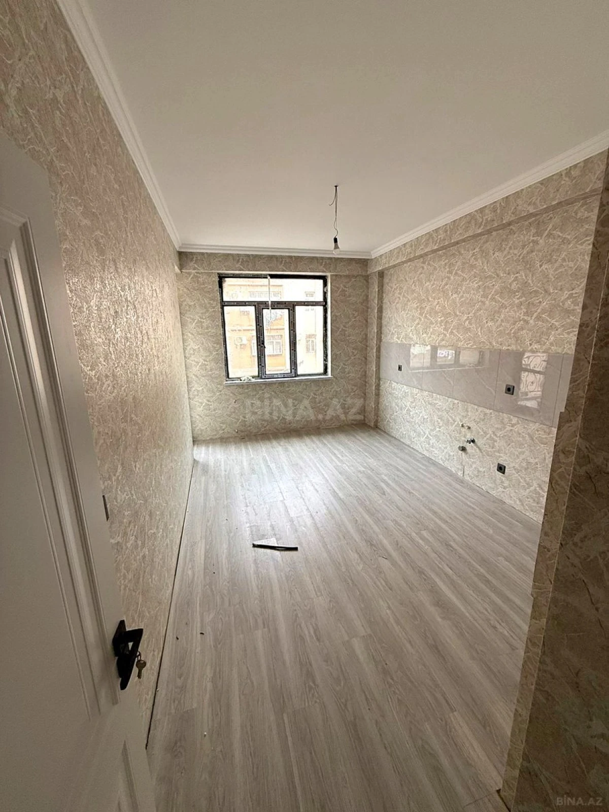 Satılır 3 otaqlı mənzil 115 m²