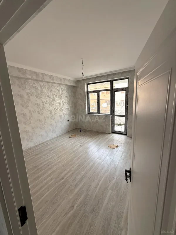 Satılır 3 otaqlı mənzil 115 m²