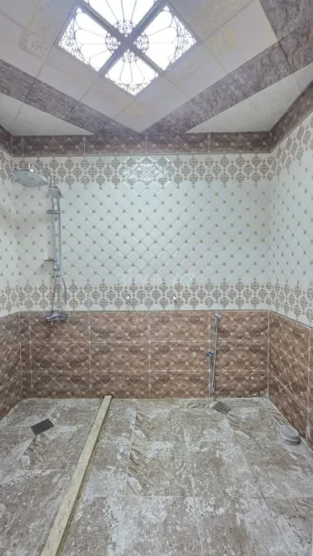 Satılır 3 otaqlı mənzil 135 m²