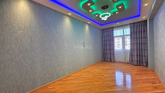 Satılır 3 otaqlı mənzil 135 m²