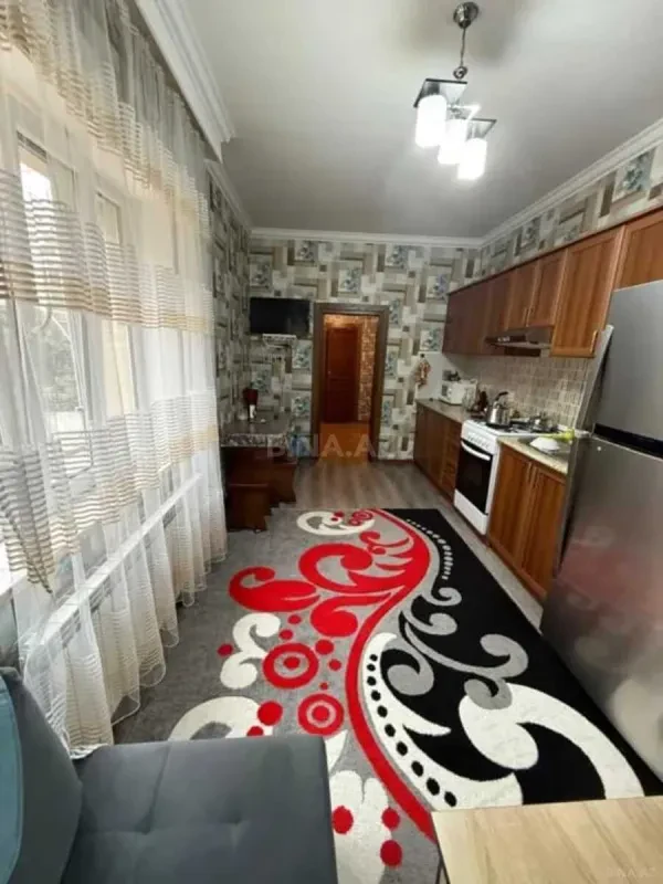 Satılır 7 otaqlı həyət evi 150 m²