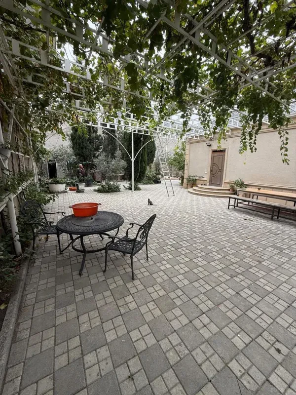 Satılır 7 otaqlı həyət evi 150 m²