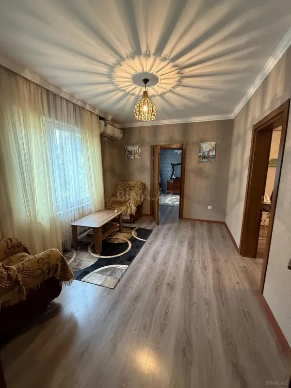 Satılır 7 otaqlı həyət evi 150 m²
