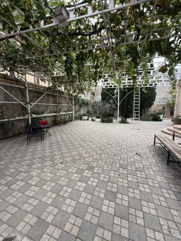 Satılır 7 otaqlı həyət evi 150 m²